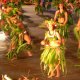34- Danseurs en costume traditionnel 